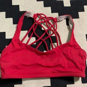 Lululemon Bra Free to Be